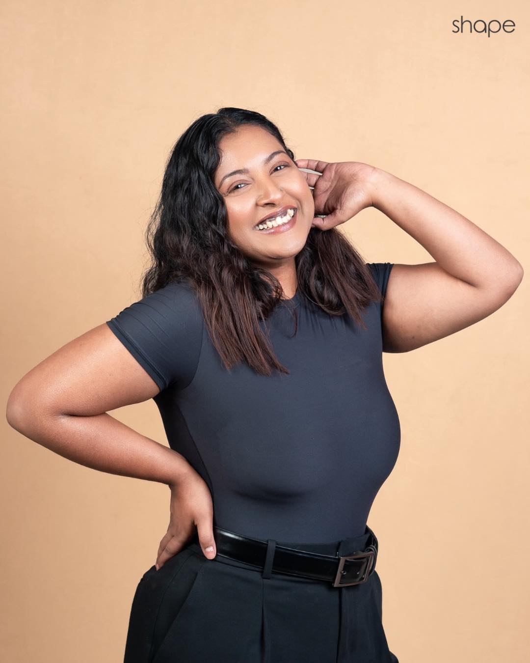 Seamless Sculpting Bodysuit - Half Sleeve